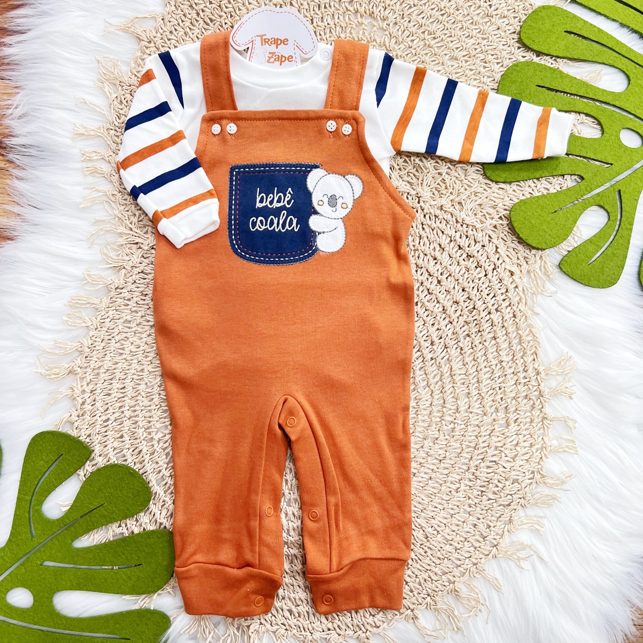 Conj. Body Manga Longa e Jardineira Bebê Coala - Ferrugem, Off White e Marinho